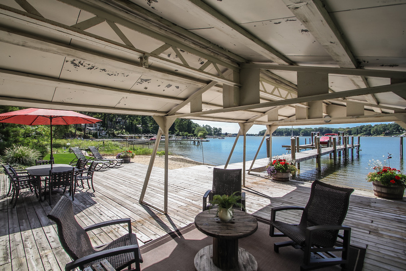 Deck